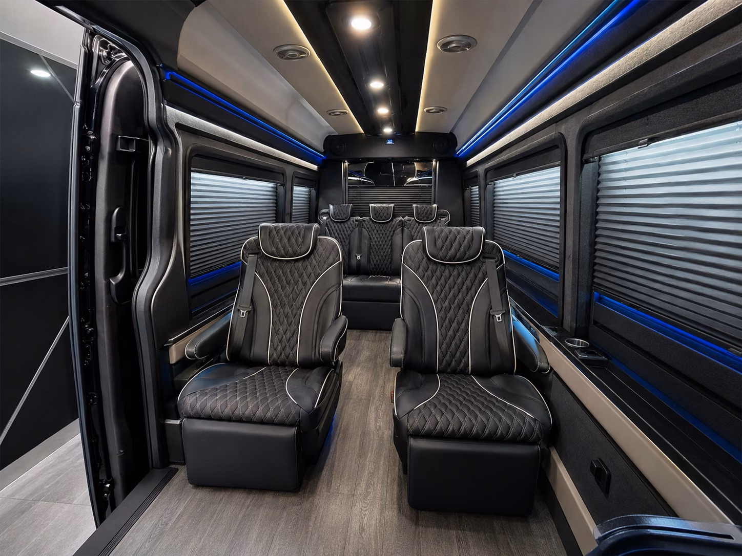 group airport shuttles to boston logan jfk laguardia