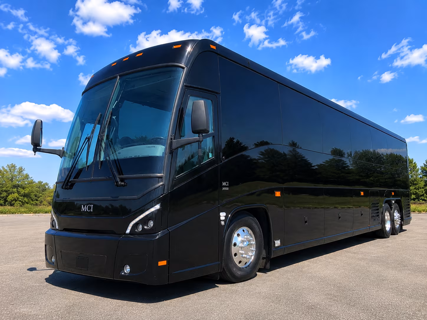 long distance bus trips from west hartford to boston