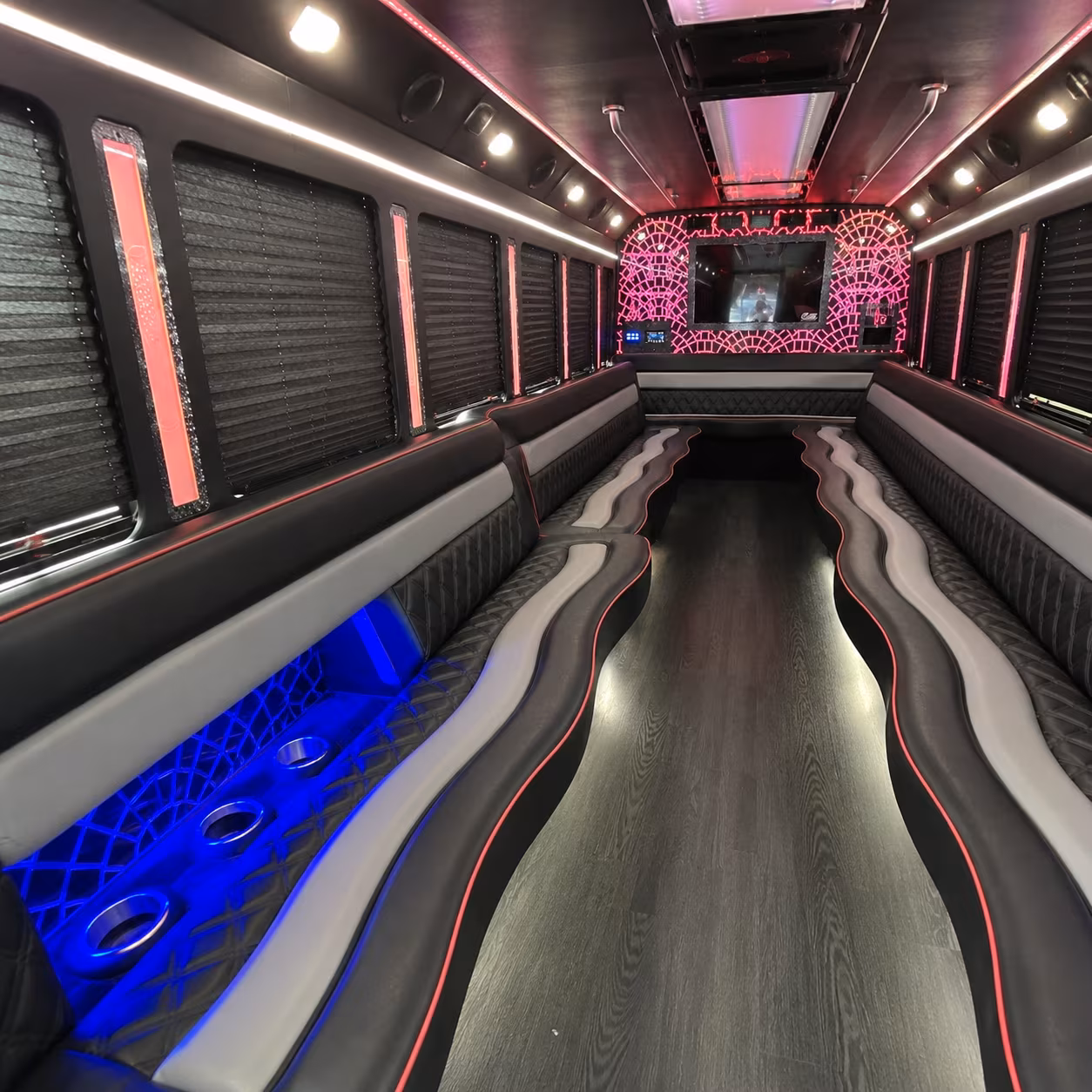 party buses and fan buses to hartford wolf pack games at the xl center